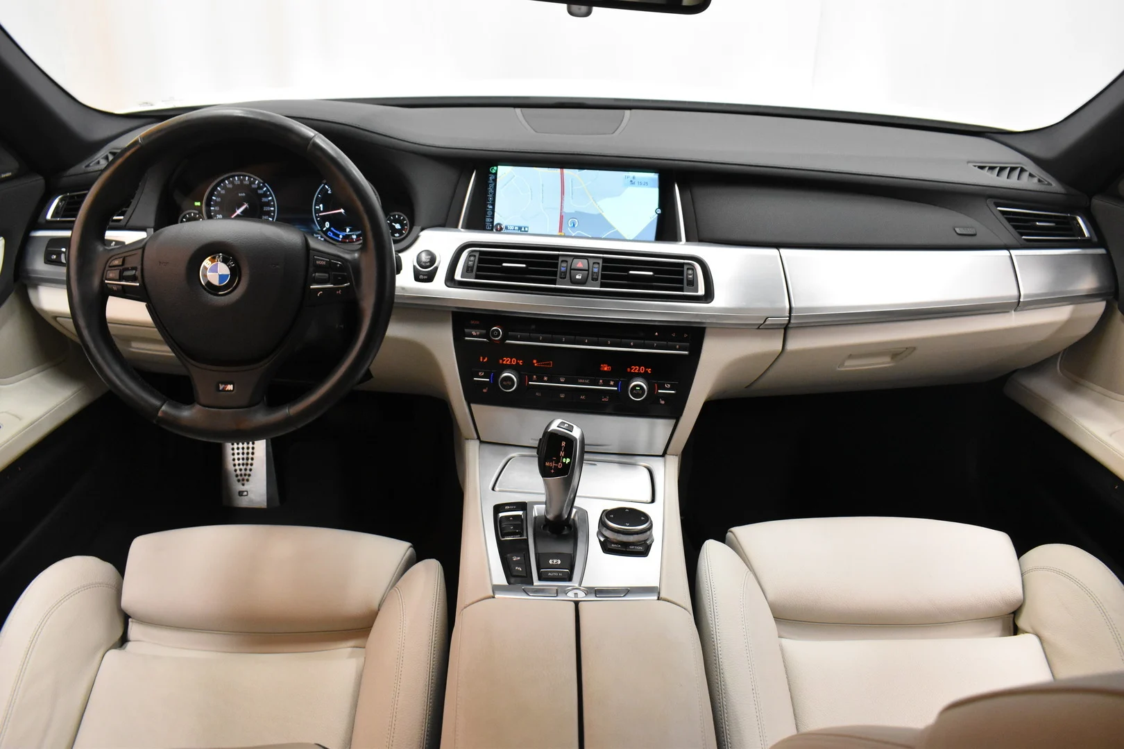 Car Image - 5I69qVt0EjUyJxTT4jmH6w