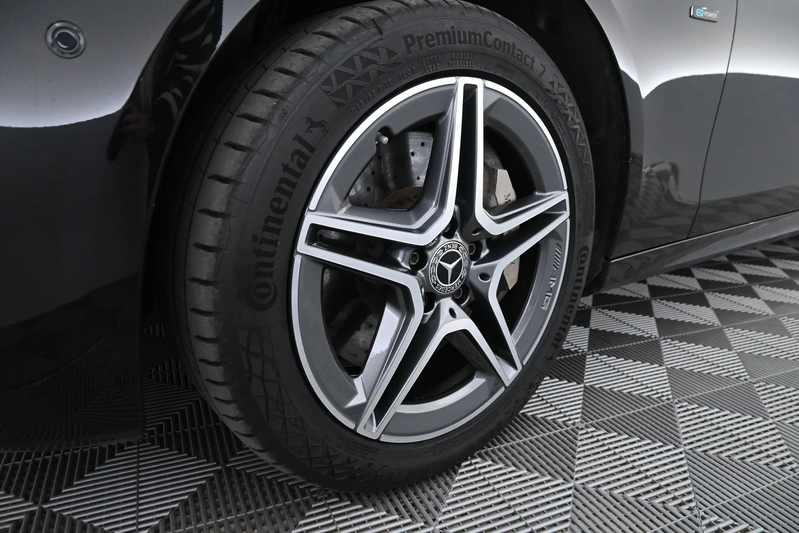 Car Image - 1Tp01wxWt1YV1JjE8mKjEw