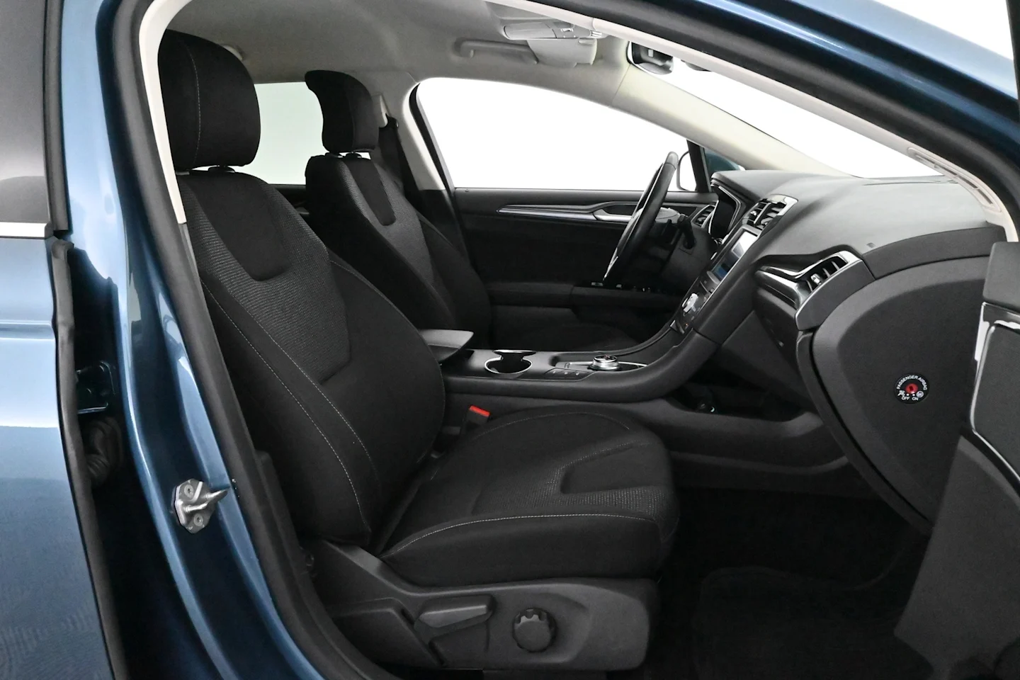 Car Image - vsaJnva9tDImxxAErayg4