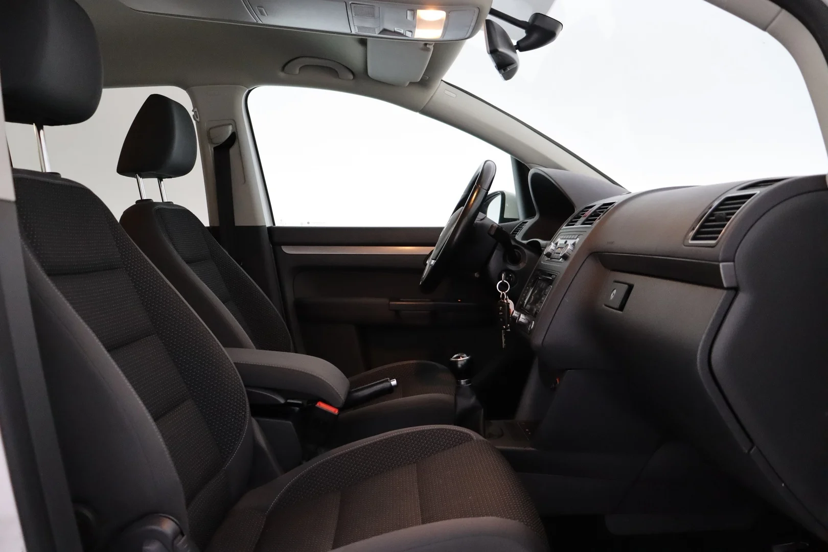Car Image - 2KVqLWVI0vAovvdUW6xnQe