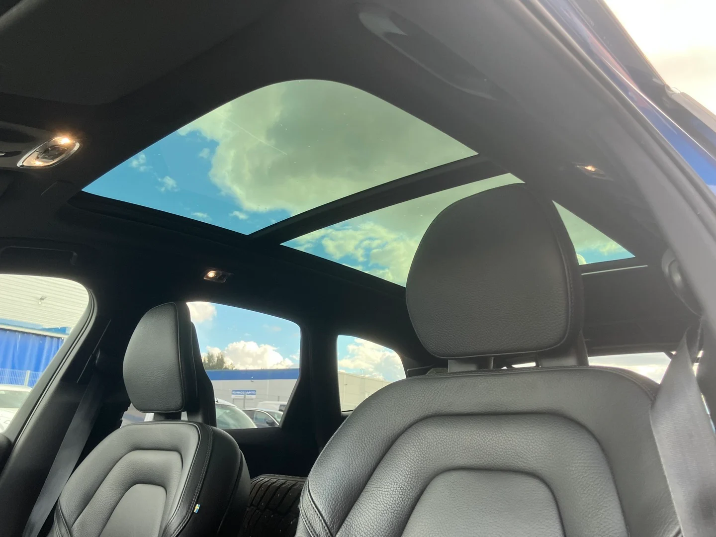 Car Image - 62QbVWUW7LCVncfJFMGeGZ