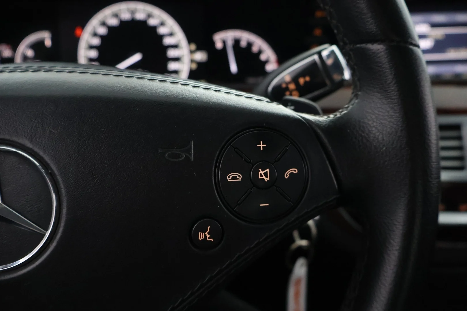 Car Image - dd6BBfFNNIZmIHv81WxM7