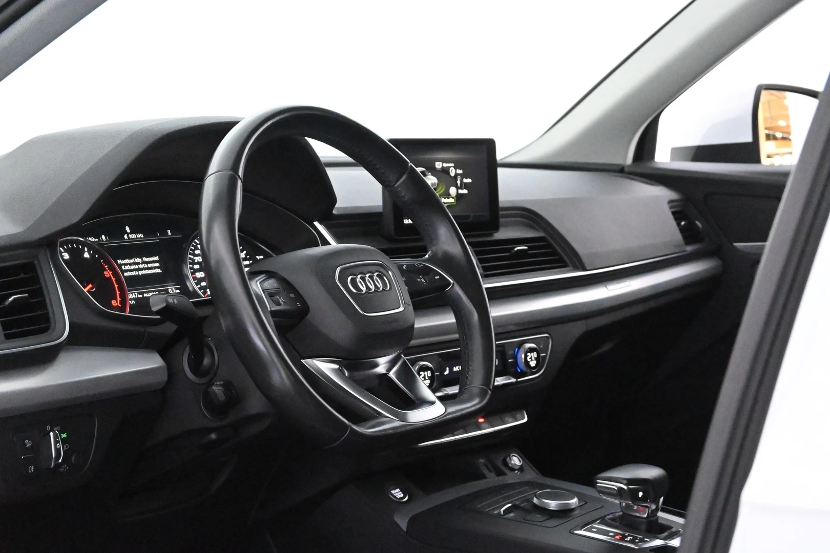 Car Image - 1nhCL3iWTeRETnCsgUteUU