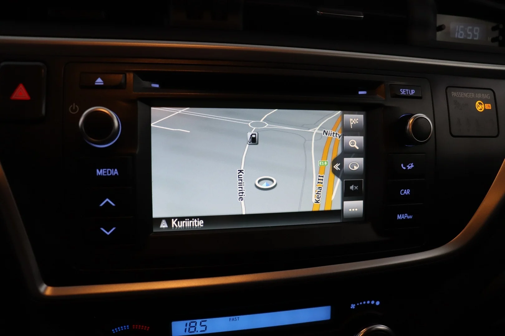 Car Image - 3Oy8Enyjur0fIKETe3Hk9C