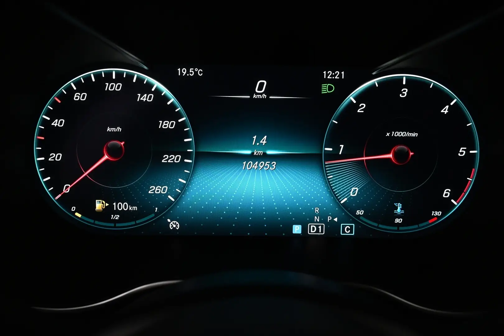 Car Image - 3795y9482rxSgU1FeDpTpm