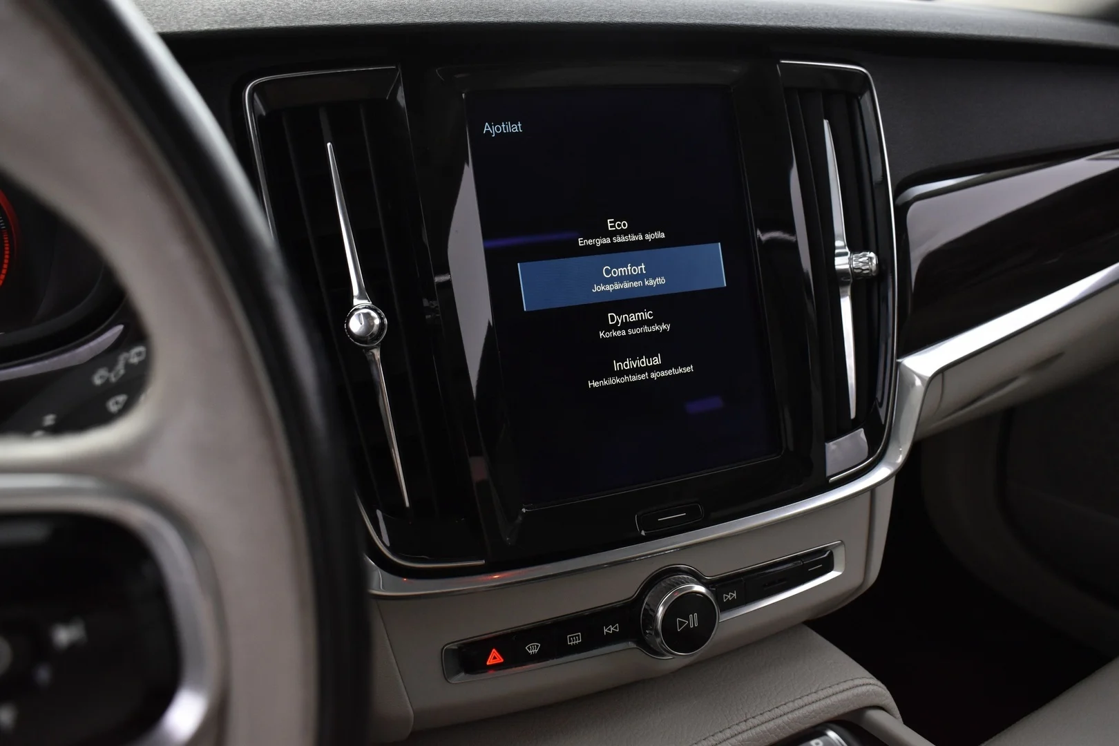 Car Image - 4m7wB2Rjxy7ly4N5SSdngi