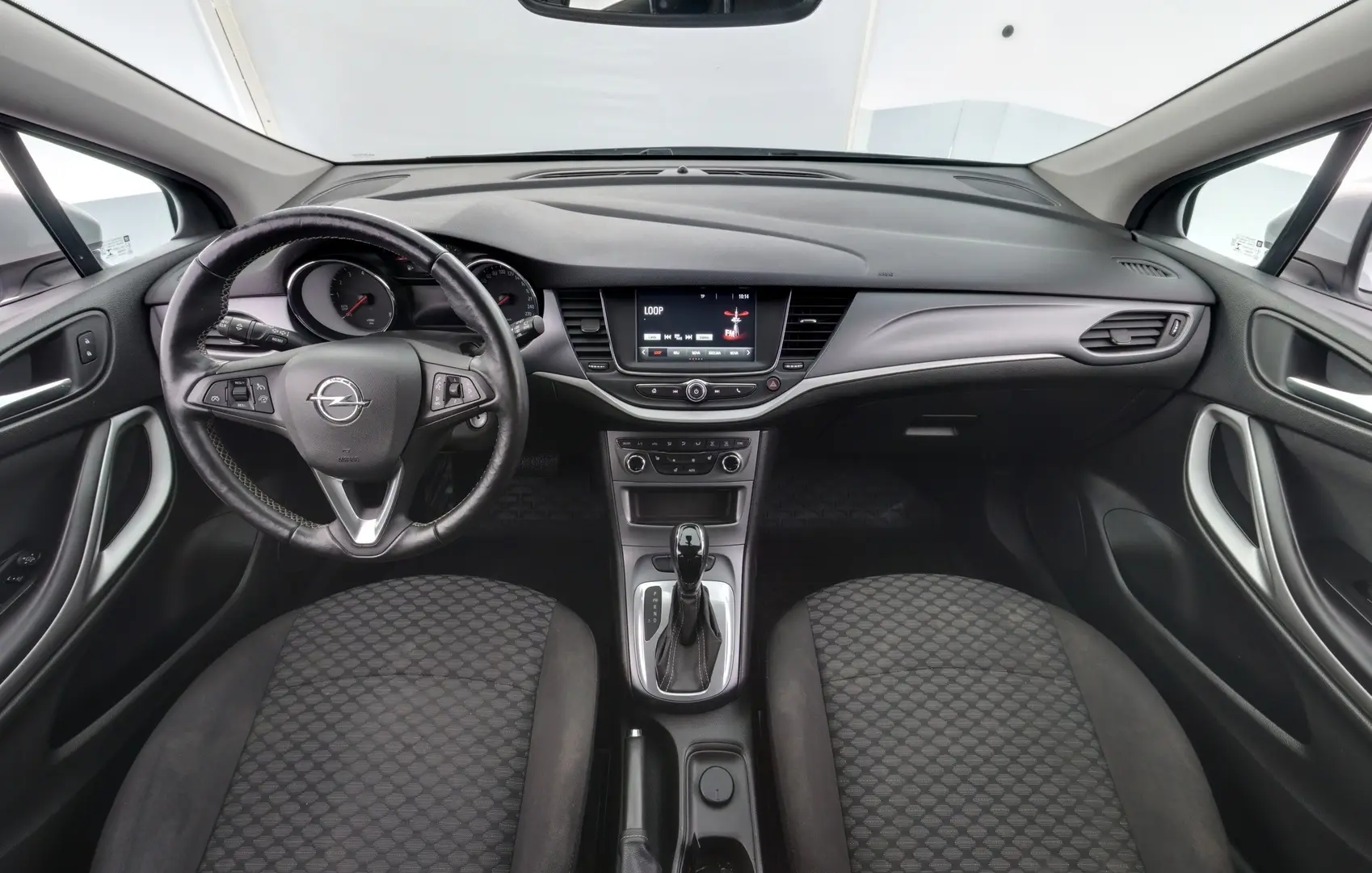 Car Image - 3oYq6ddriD2x0dT4IipkDe