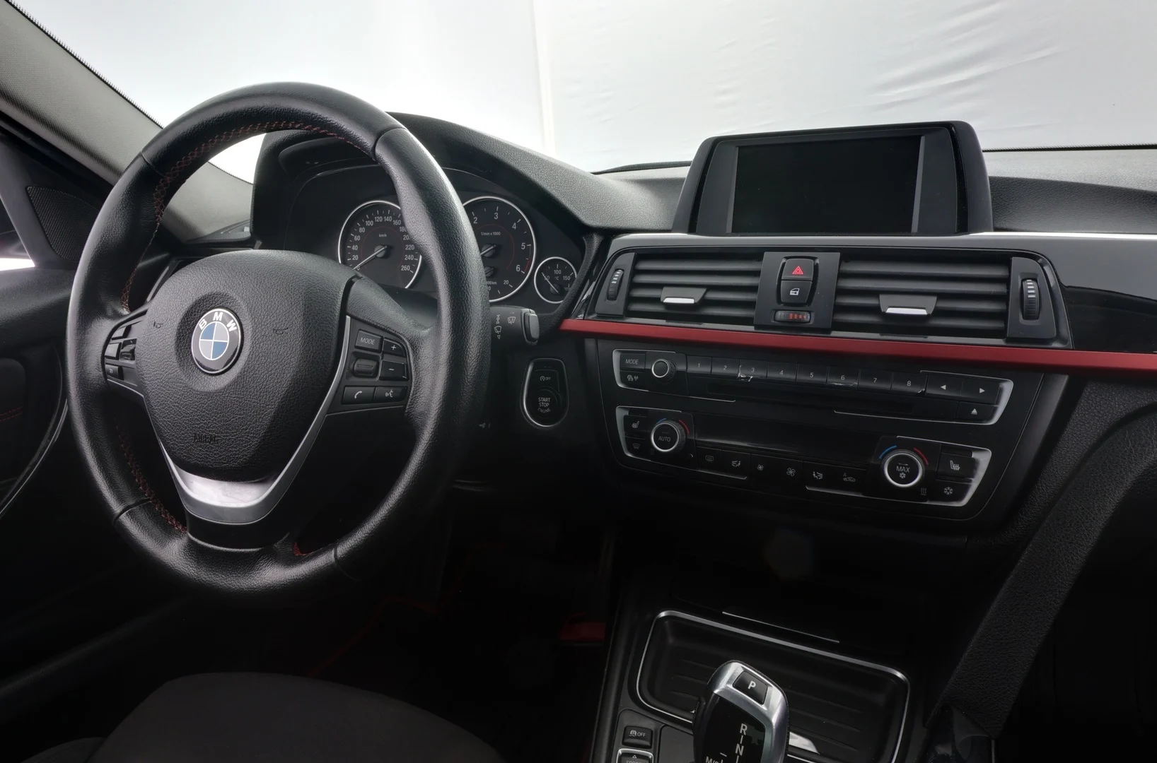 Car Image - 7MbcAMz1YWCItbCRz20ik9