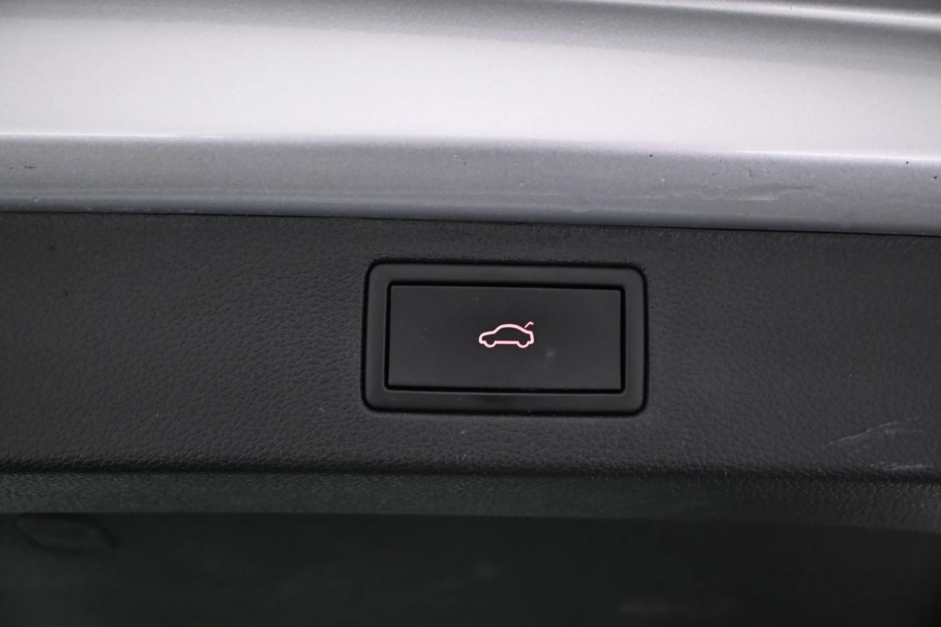 Car Image - 6wuz9agQHbUrJeLhYX3zCP