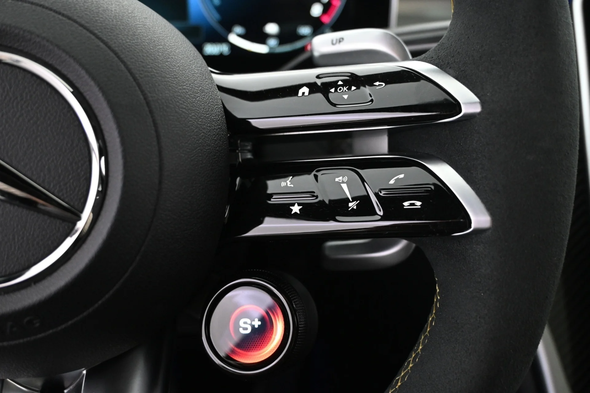 Car Image - 93nlnvf1rm2znc84w357F