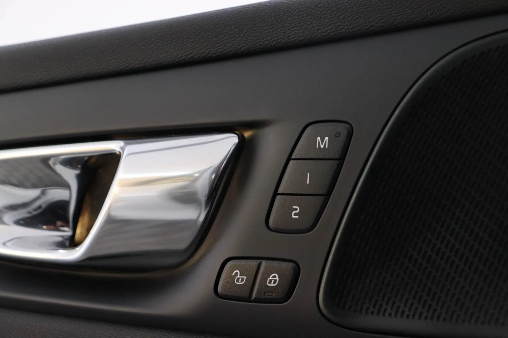 Car Image - 7bccPCuA6FMWp4H9eMiyGm