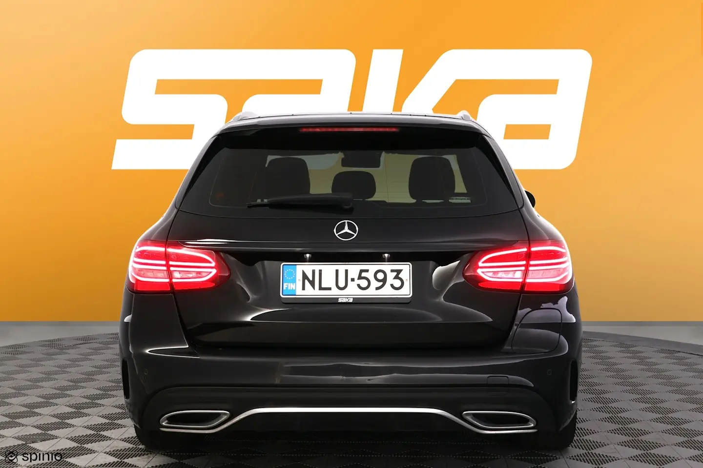 Car Image - vy95LyrUhFN5wewmFlvF1