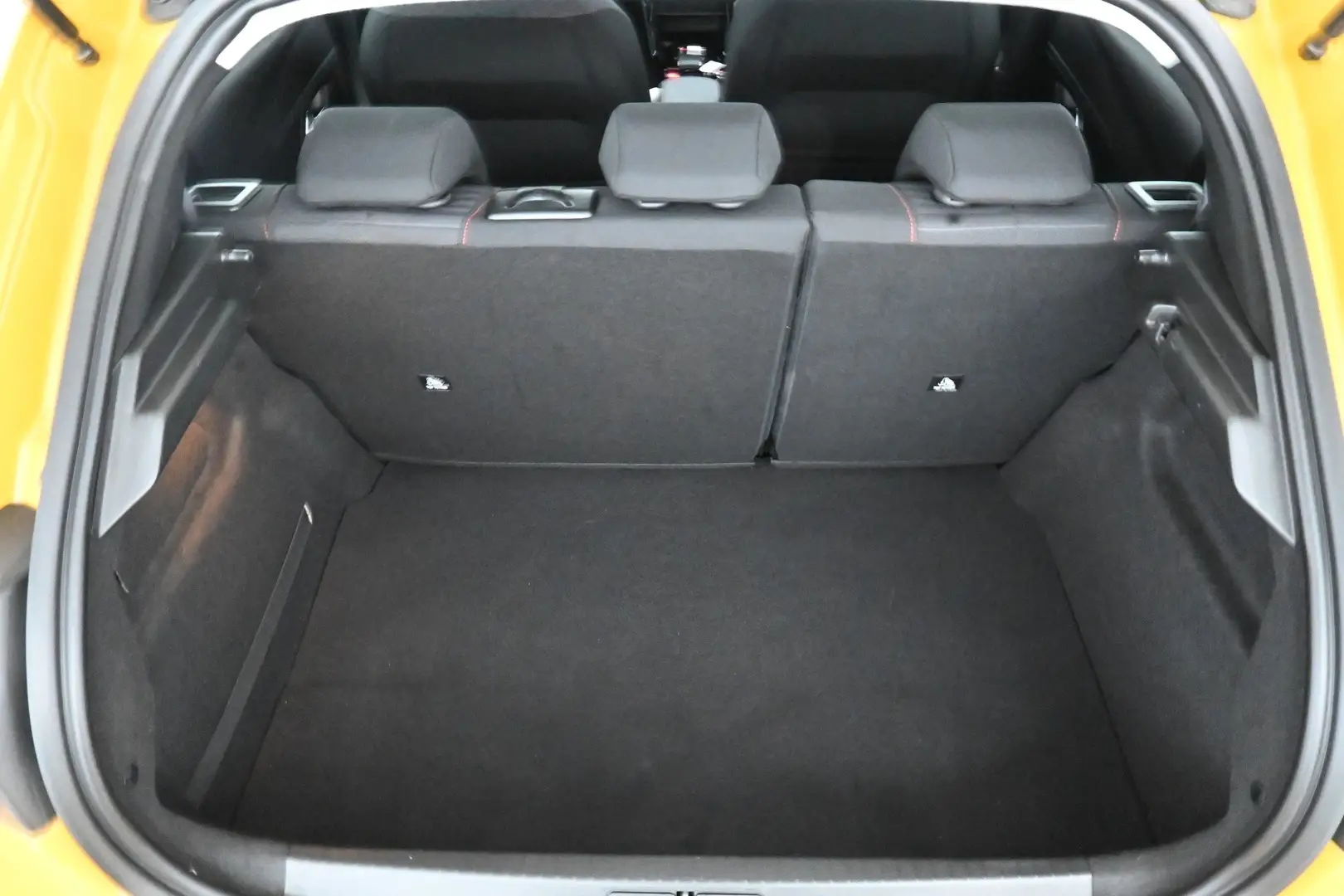 Car Image - 5S6OIYH1xY0Qga2K1EfDNv