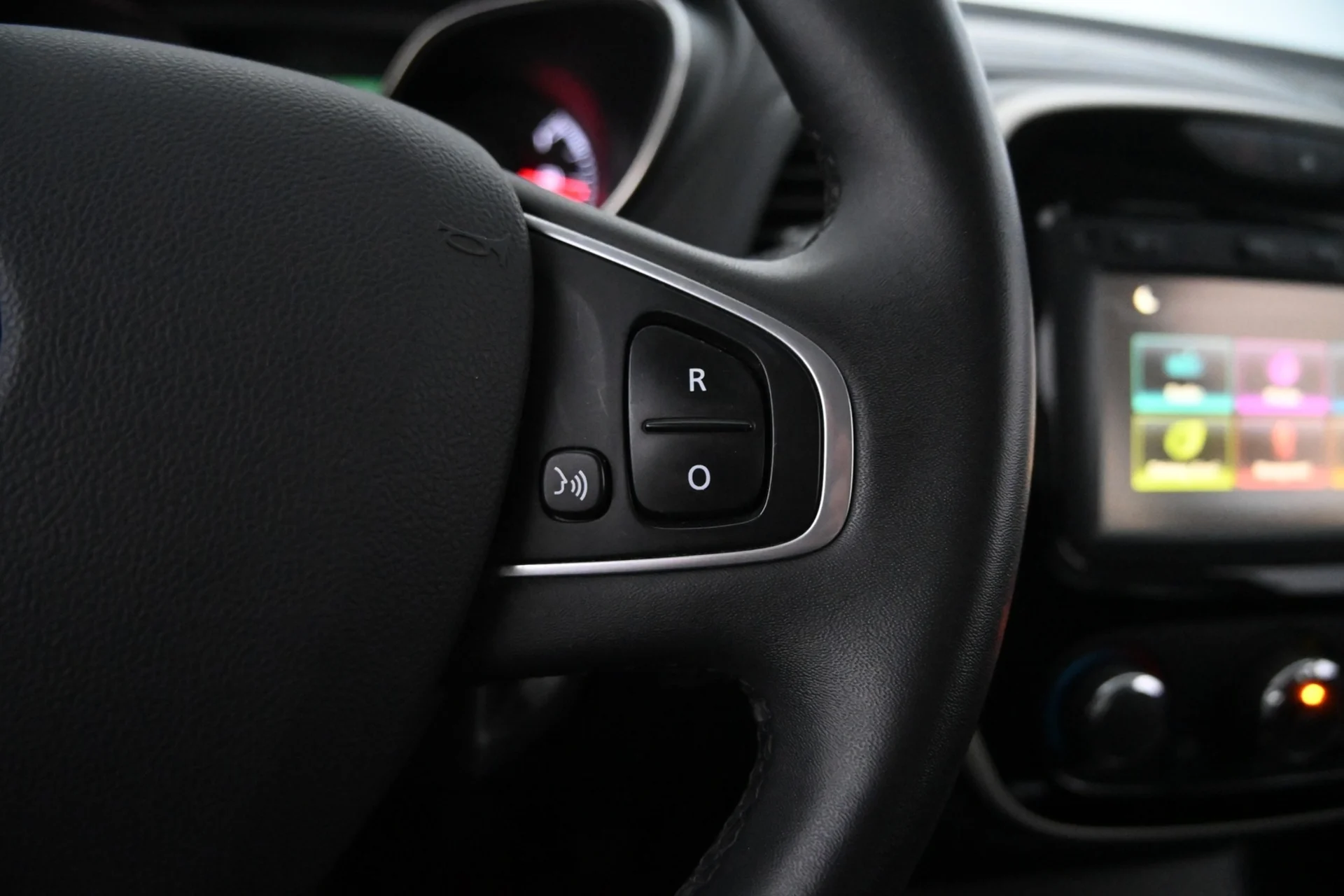 Car Image - 2hFym3oCFowRXxVlAqJPms