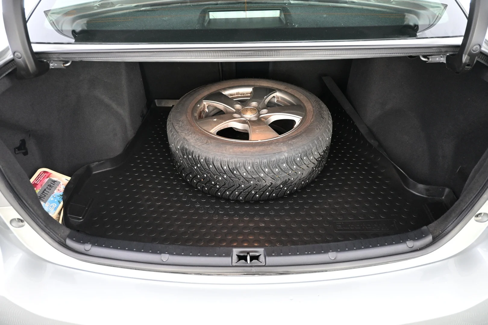 Car Image - 45VGcoE3J4cHOah2K0YQlv