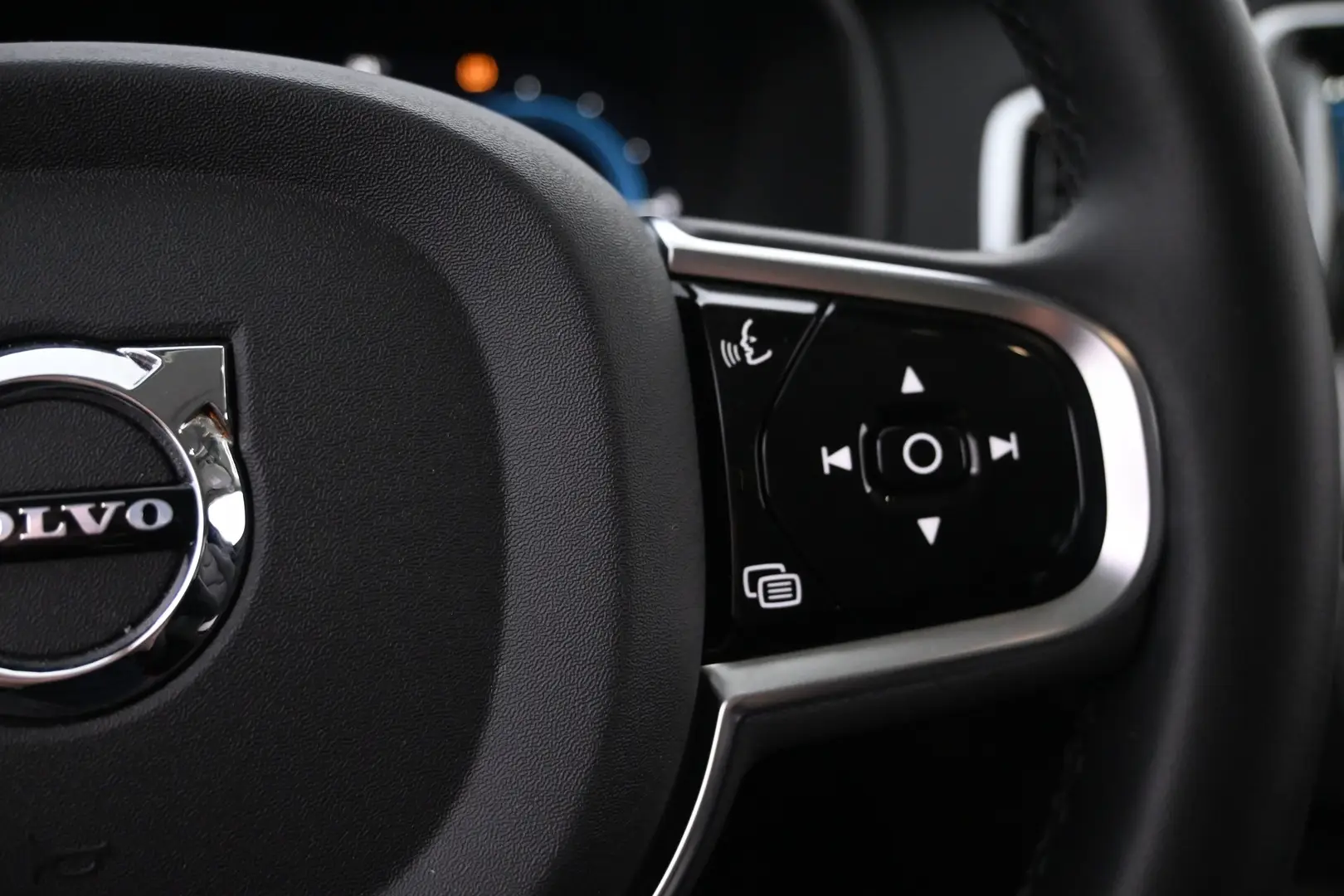Car Image - 7jcOU7sDStPqsqZXKLF9b4
