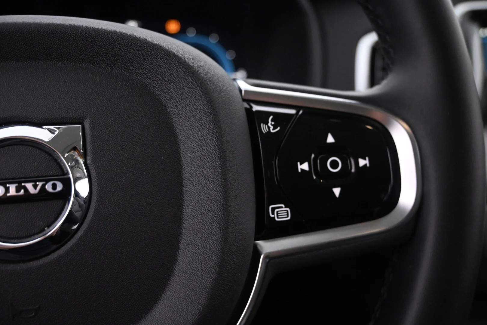 Car Image - 7jcOU7sDStPqsqZXKLF9b4