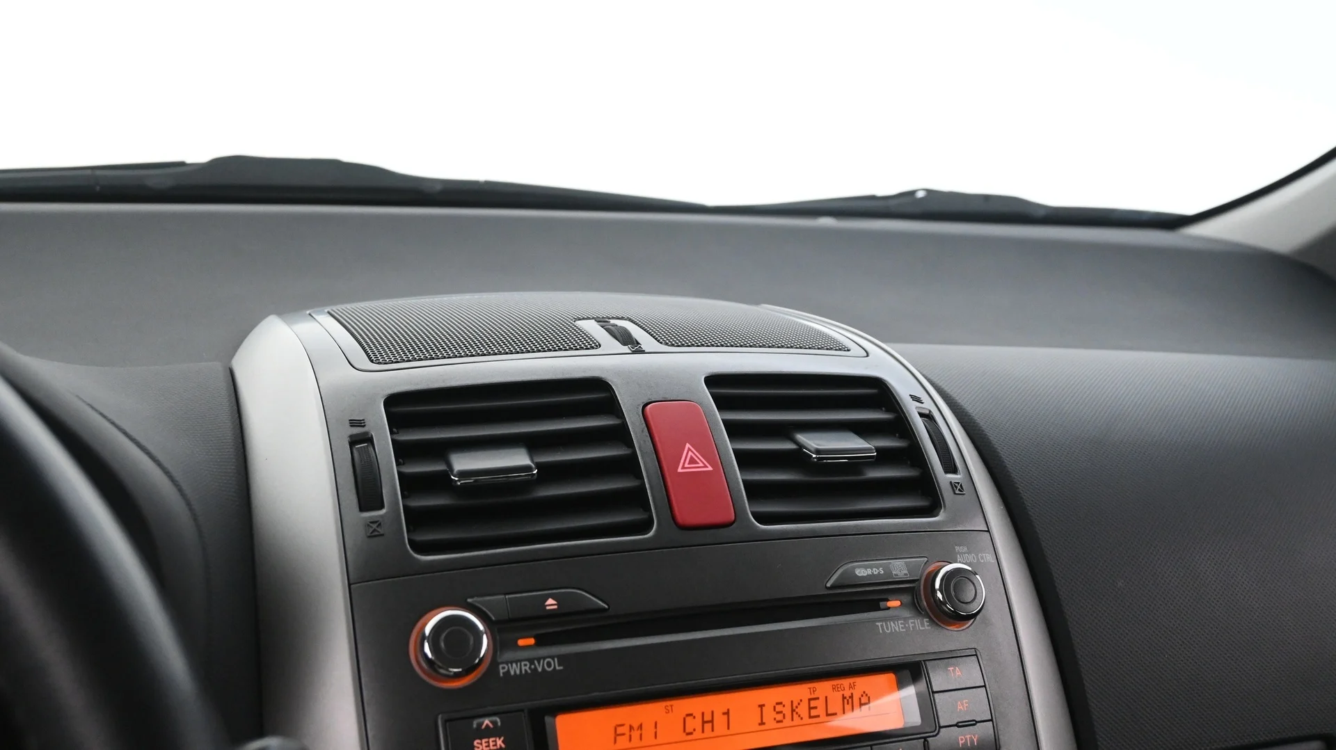 Car Image - 6VwwZHtFaVY6NQUsGcy0EO