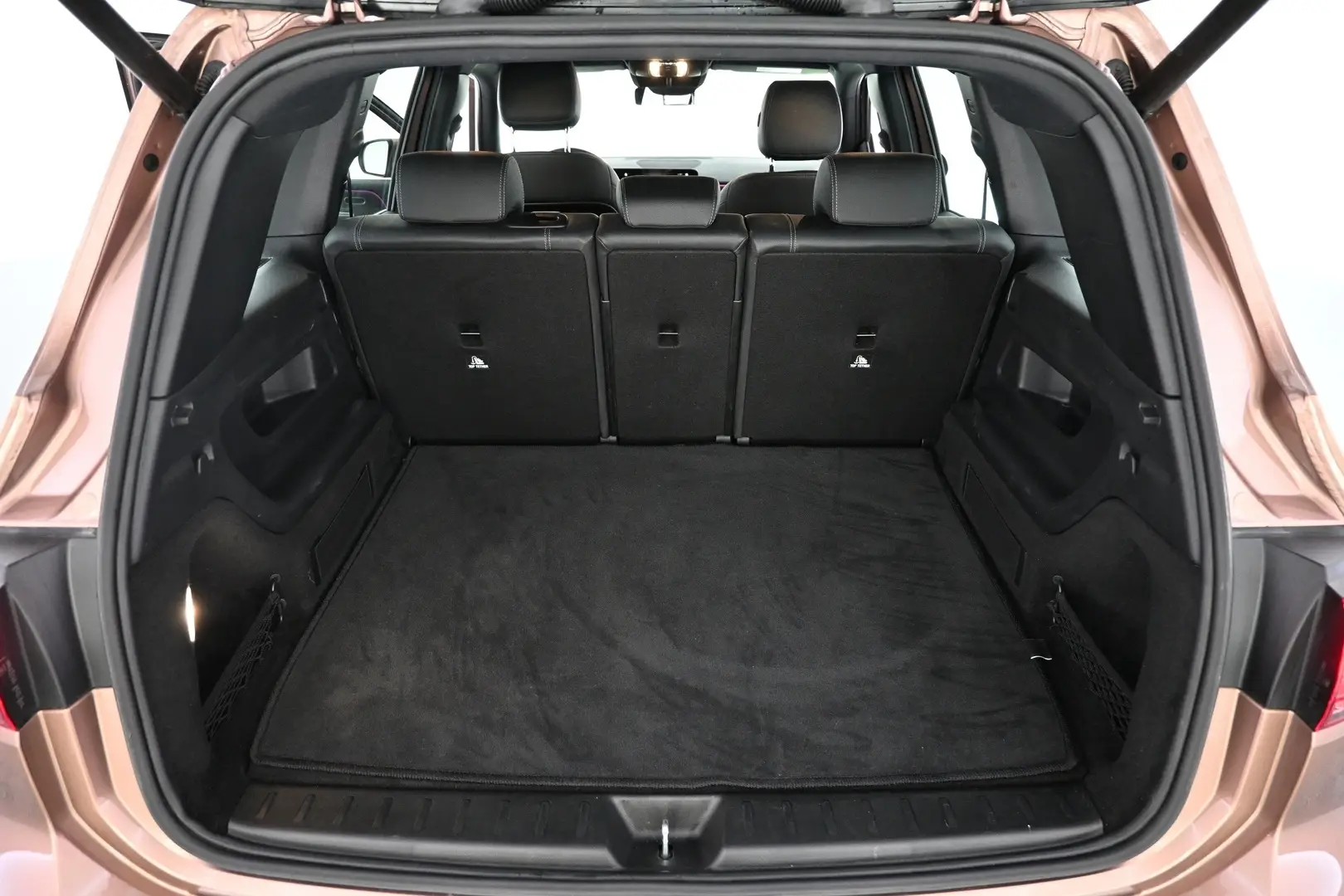 Car Image - 72BK1Z4auTIPVPgrpZrzja