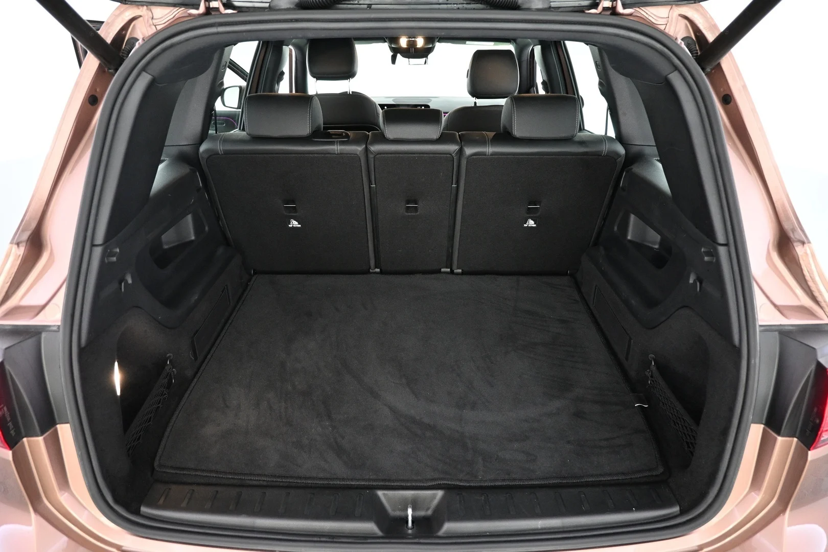 Car Image - 72BK1Z4auTIPVPgrpZrzja