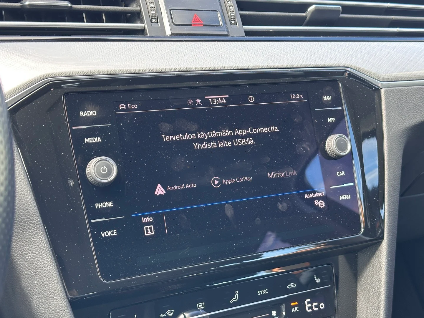 Car Image - 1L1R2rmZ1KcJTbbFkHA8qk
