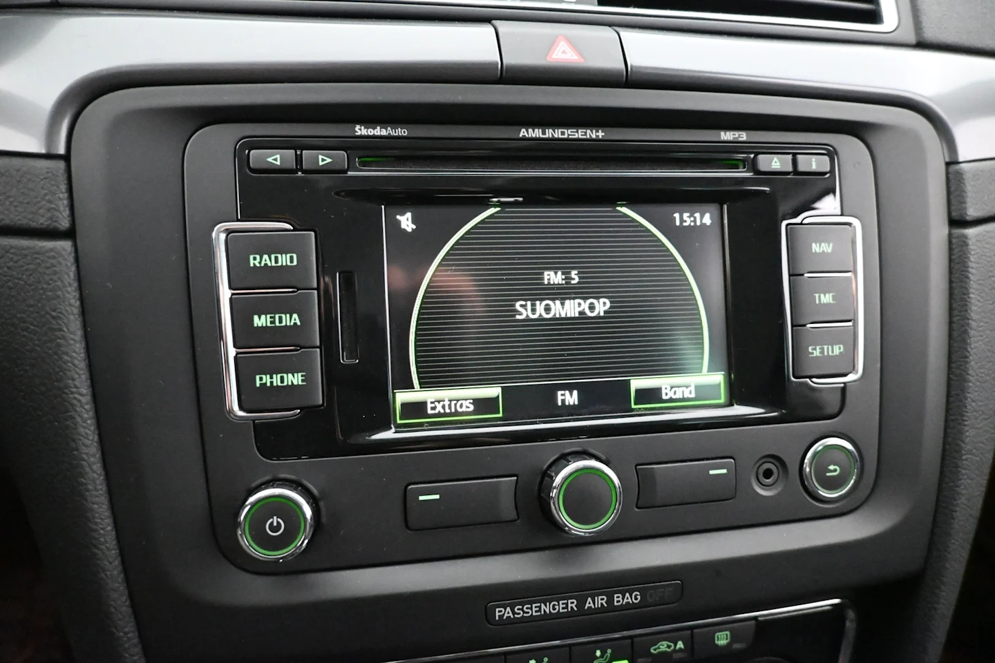 Car Image - 2gbnXzu47nrNFDmAGCnWQo