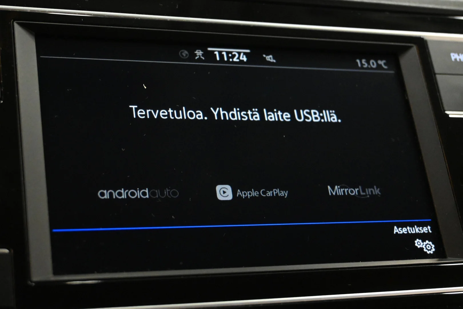 Car Image - 1moh1V8PVSxfB8KJ8JW7fZ