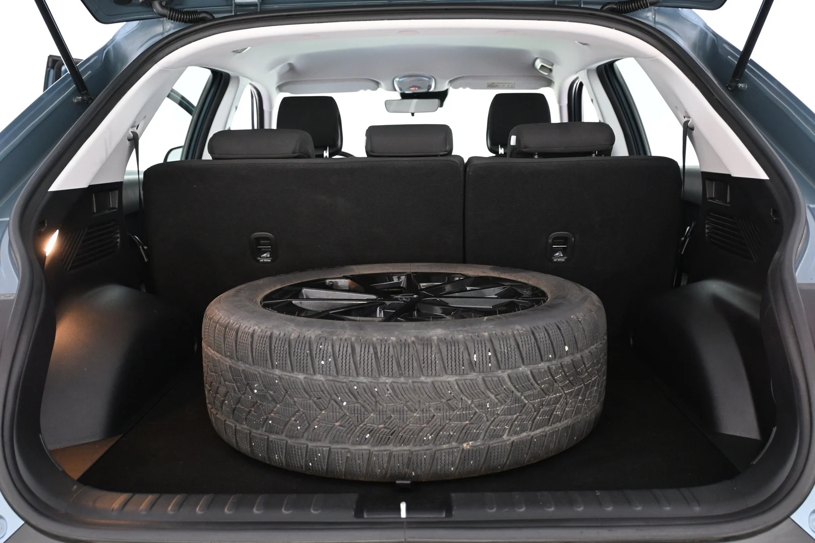 Car Image - 5s1vjrY1VX1Qn0njcSICu9
