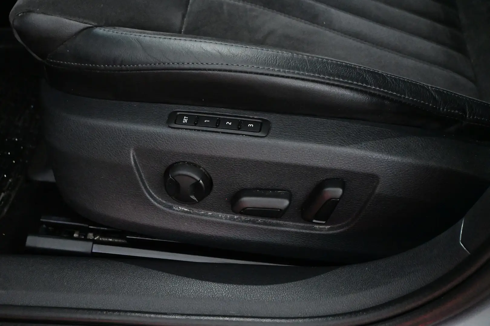 Car Image - 7HAbkWZSFG1pKNiStAGeiF