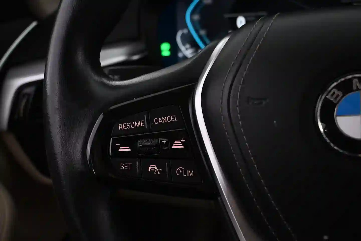 Car Image - 4gNejQff0KN2F72WuHxU8