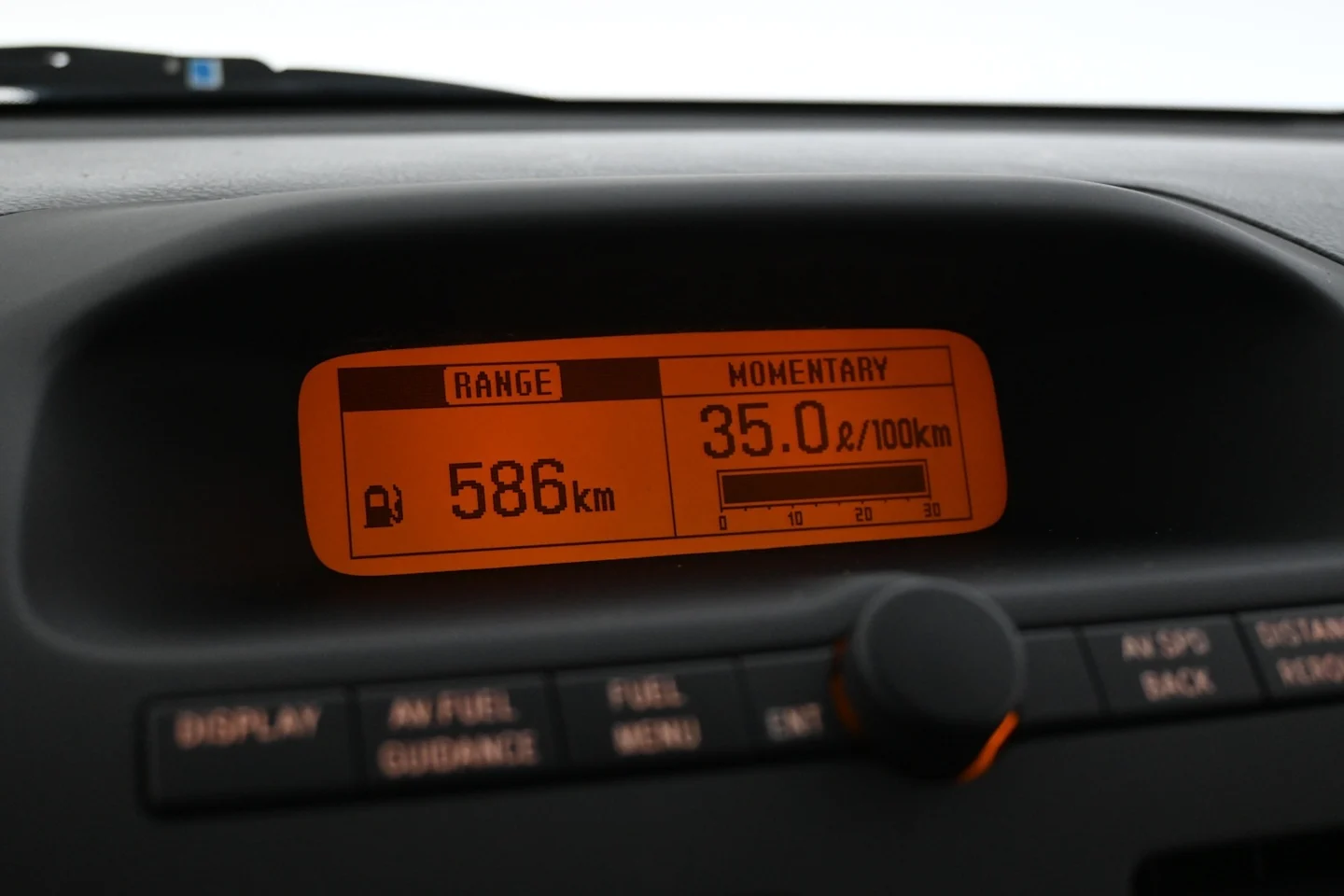 Car Image - 4uJzEmBPRLifdO9qNO5eUN