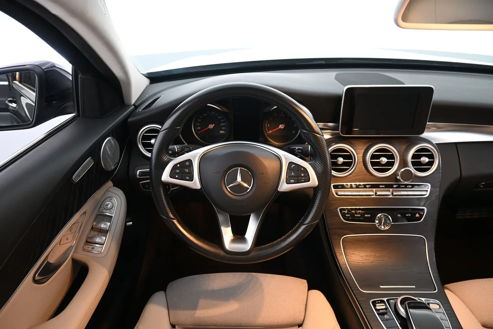 Car Image - 6SpJD0Rnvws8QHctBViLVS