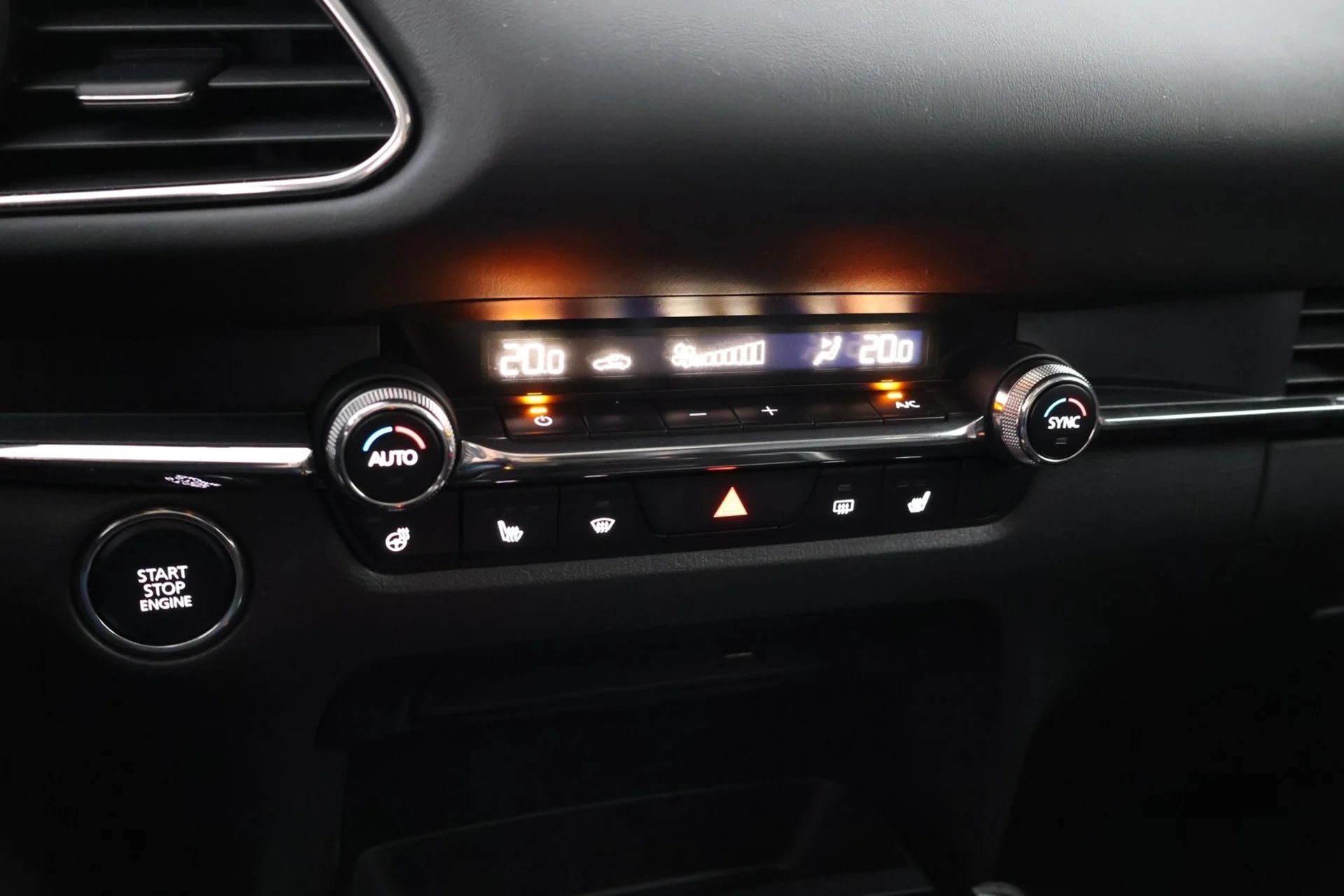 Car Image - 6AWBlLHYxA8YeaR7mHFYTc