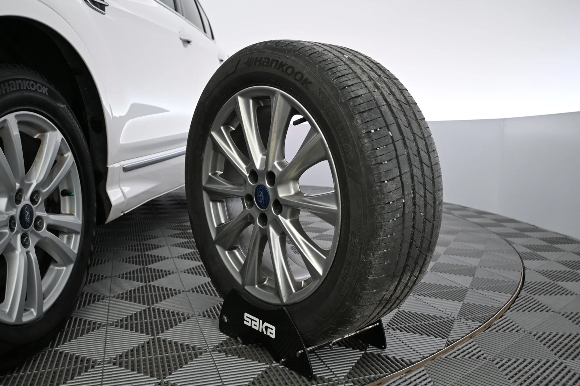 Car Image - 7j2Lt97M2M4yDpkrCwEXEg