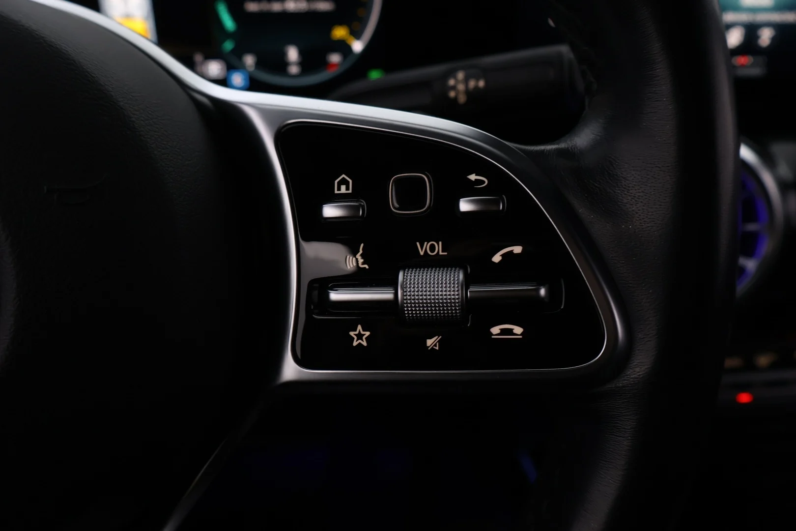 Car Image - 5x40m5MRJlmurbCC1fEay5