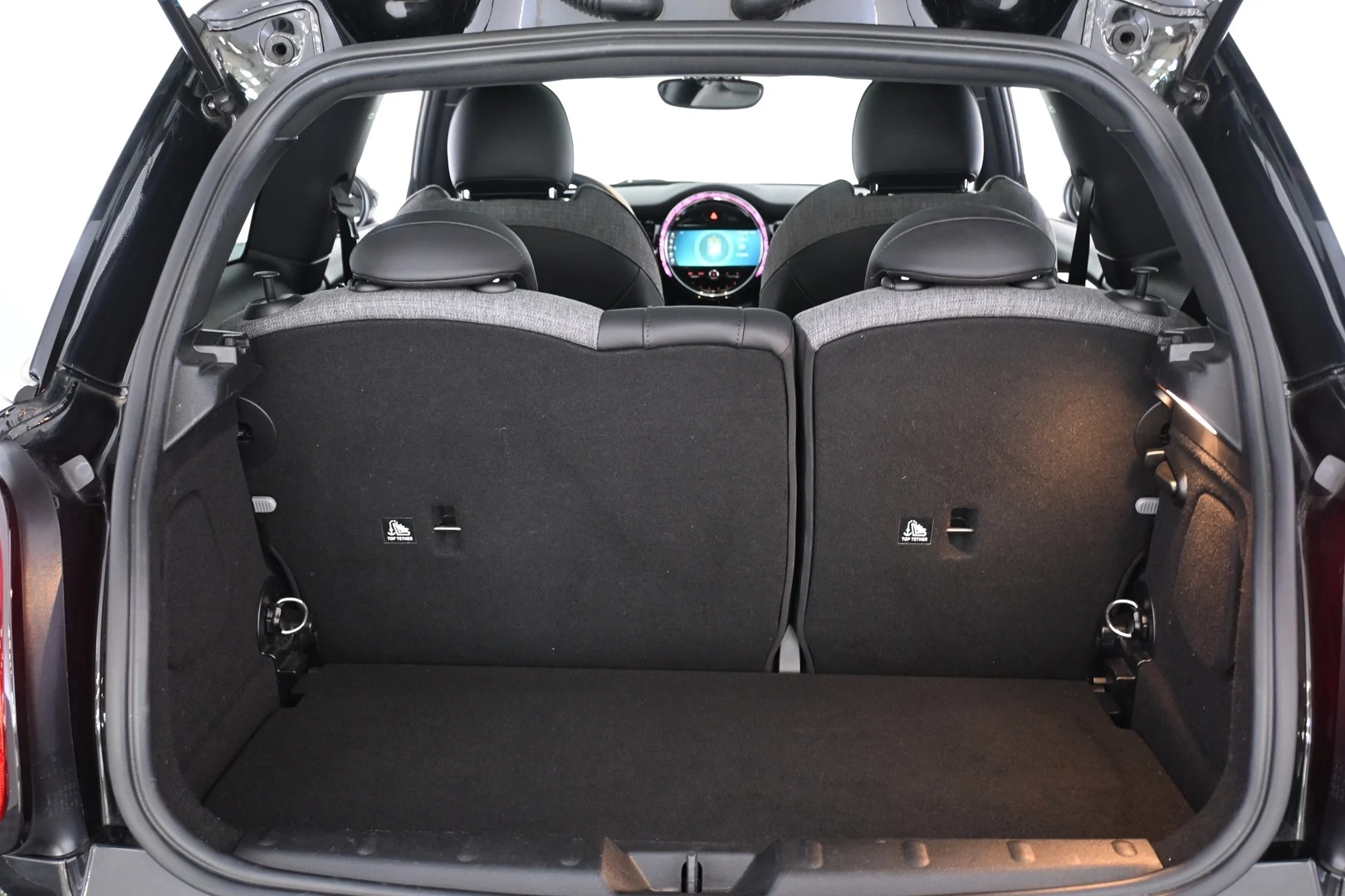Car Image - 1zGAhR2S3ig2GkO3Uz4Kdc