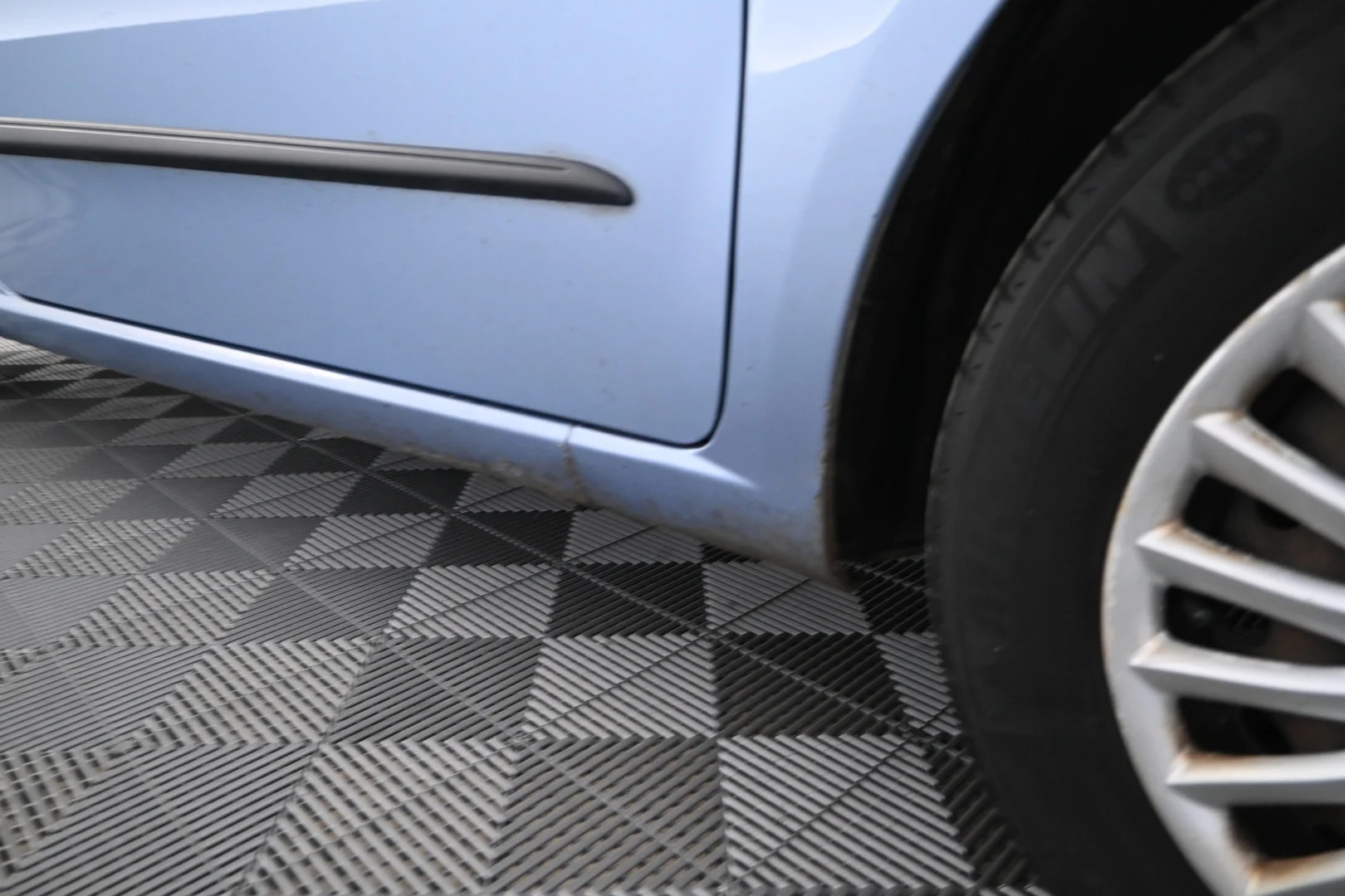 Car Image - hqchFqEWDr4y9OAA9zgFs