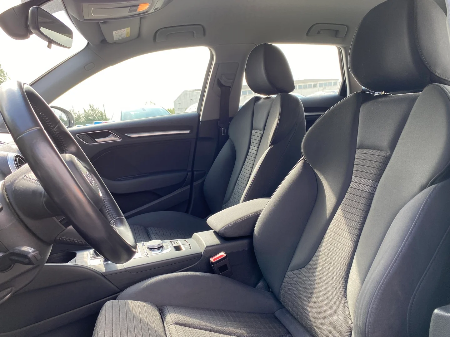 Car Image - 74zRY3mYmCxISJTTvTGmST