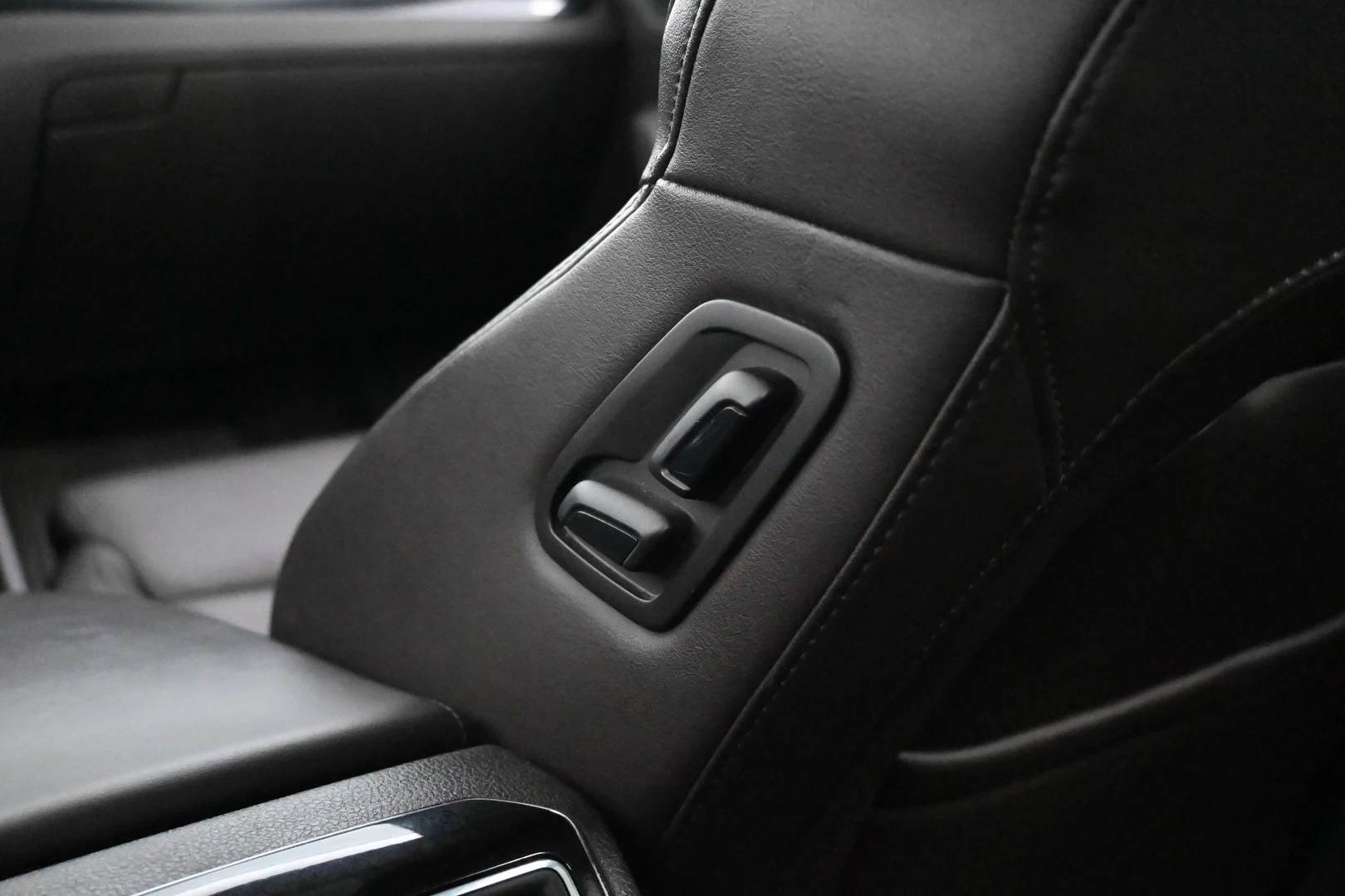 Car Image - 3cg8e9y12WzkCdigtxznQv