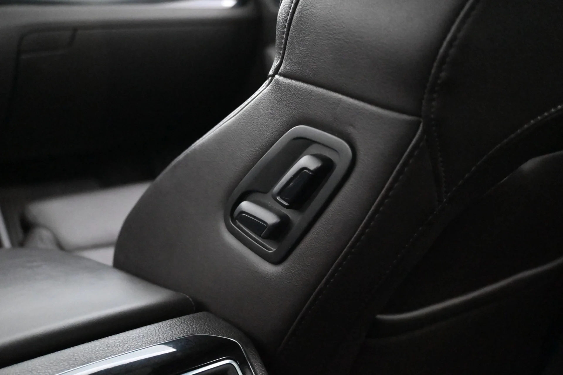 Car Image - 3cg8e9y12WzkCdigtxznQv
