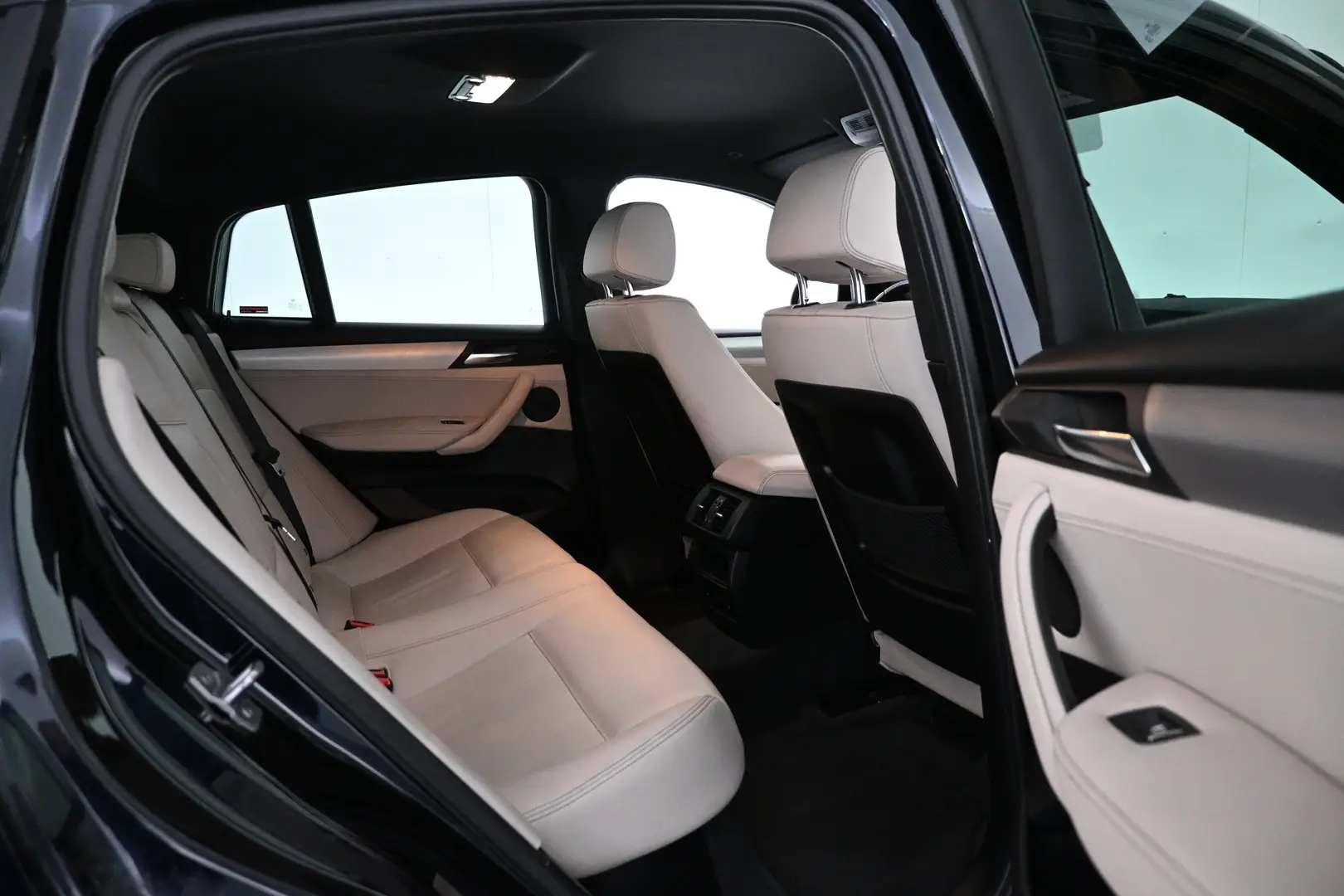 Car Image - 5YeK9S9O91YS5YRAmGH6eM
