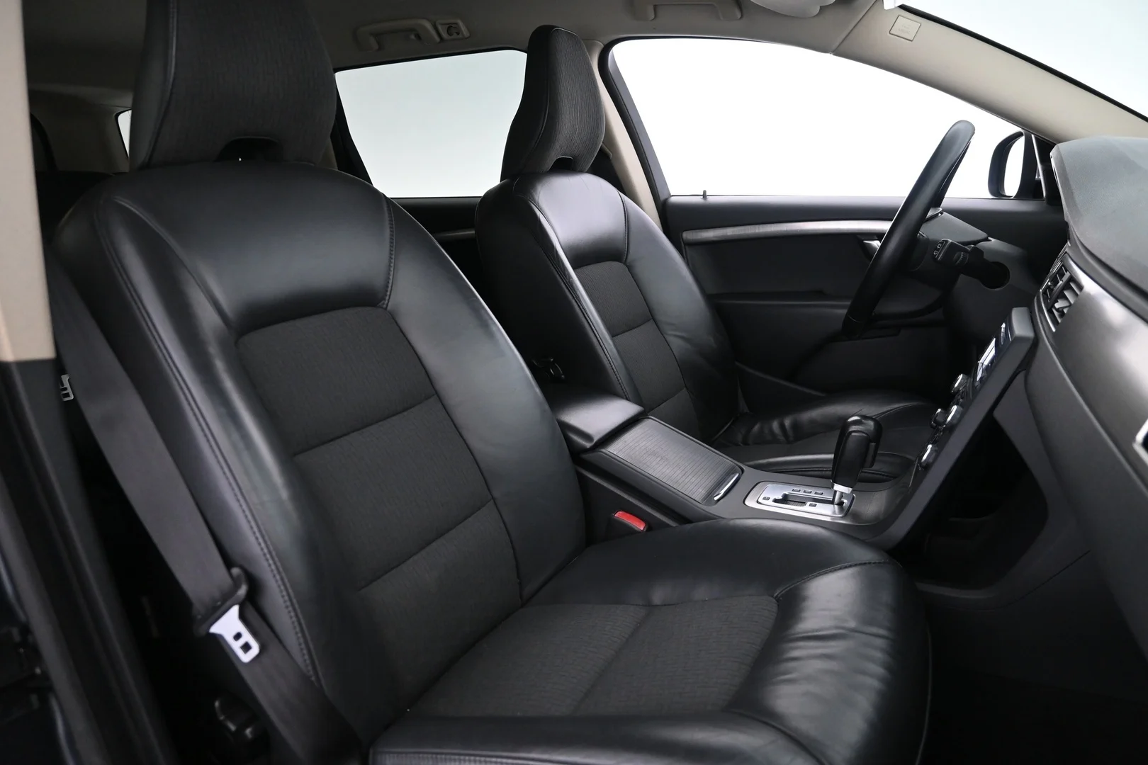 Car Image - 271MYvIhE8cGcOEXLFlgkV