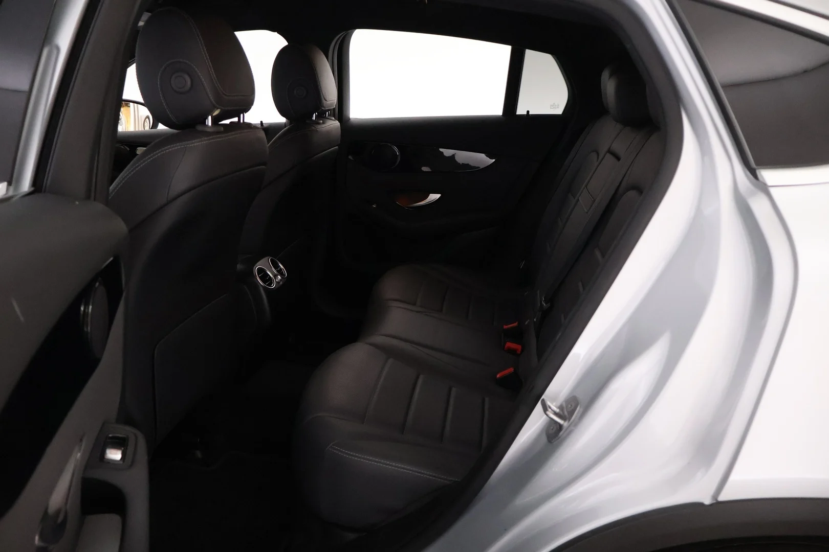Car Image - 4OzEjLhx7dsY2F8FtXz2Sw