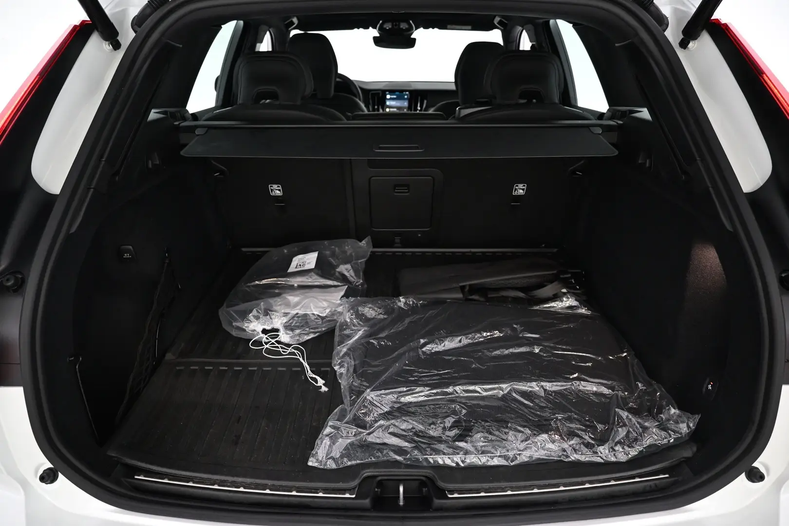 Car Image - KnEBwVBOOgVQD9JPne4L0