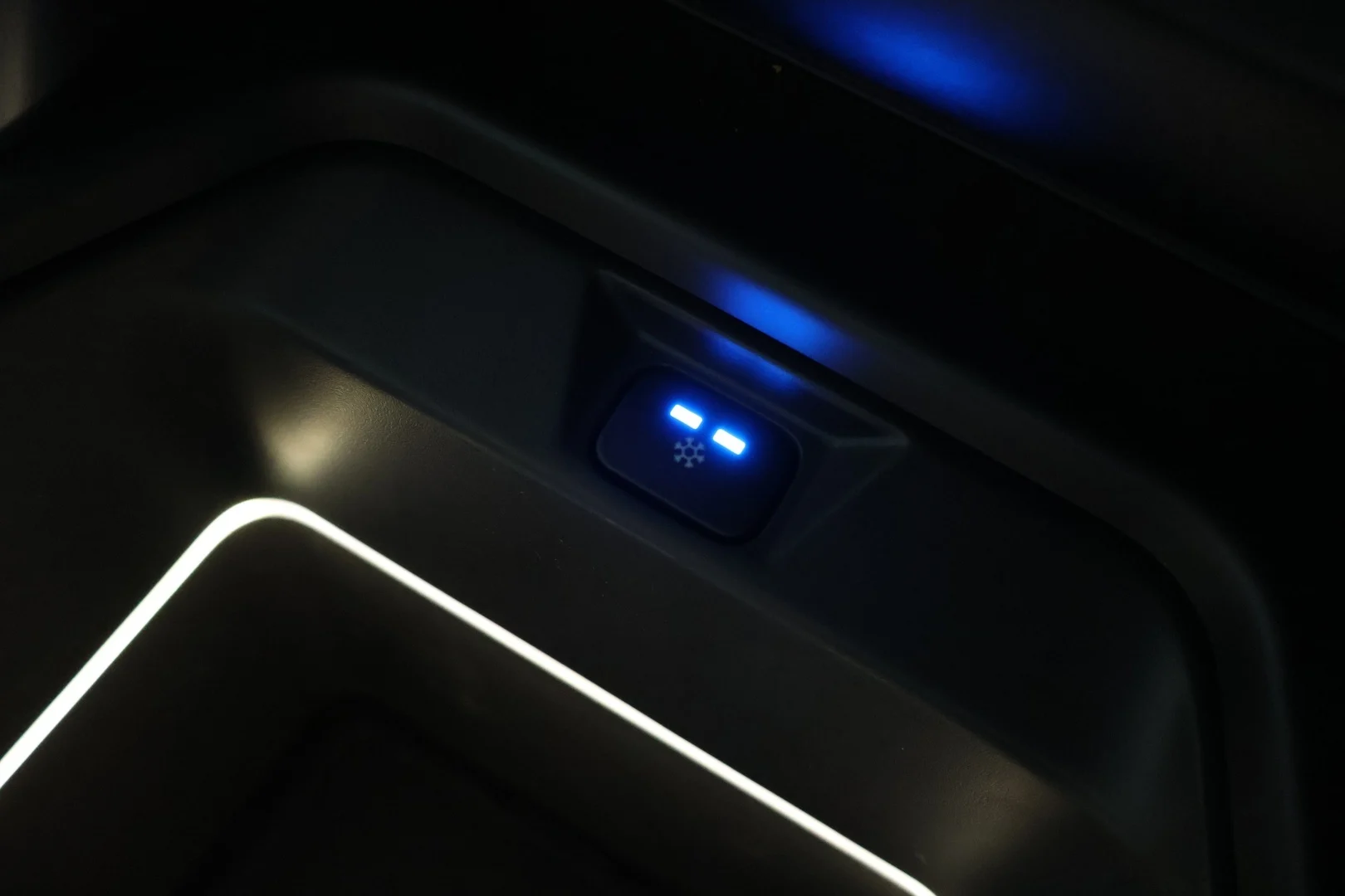 Car Image - 4axIHcUsCznG9yYYeZripH