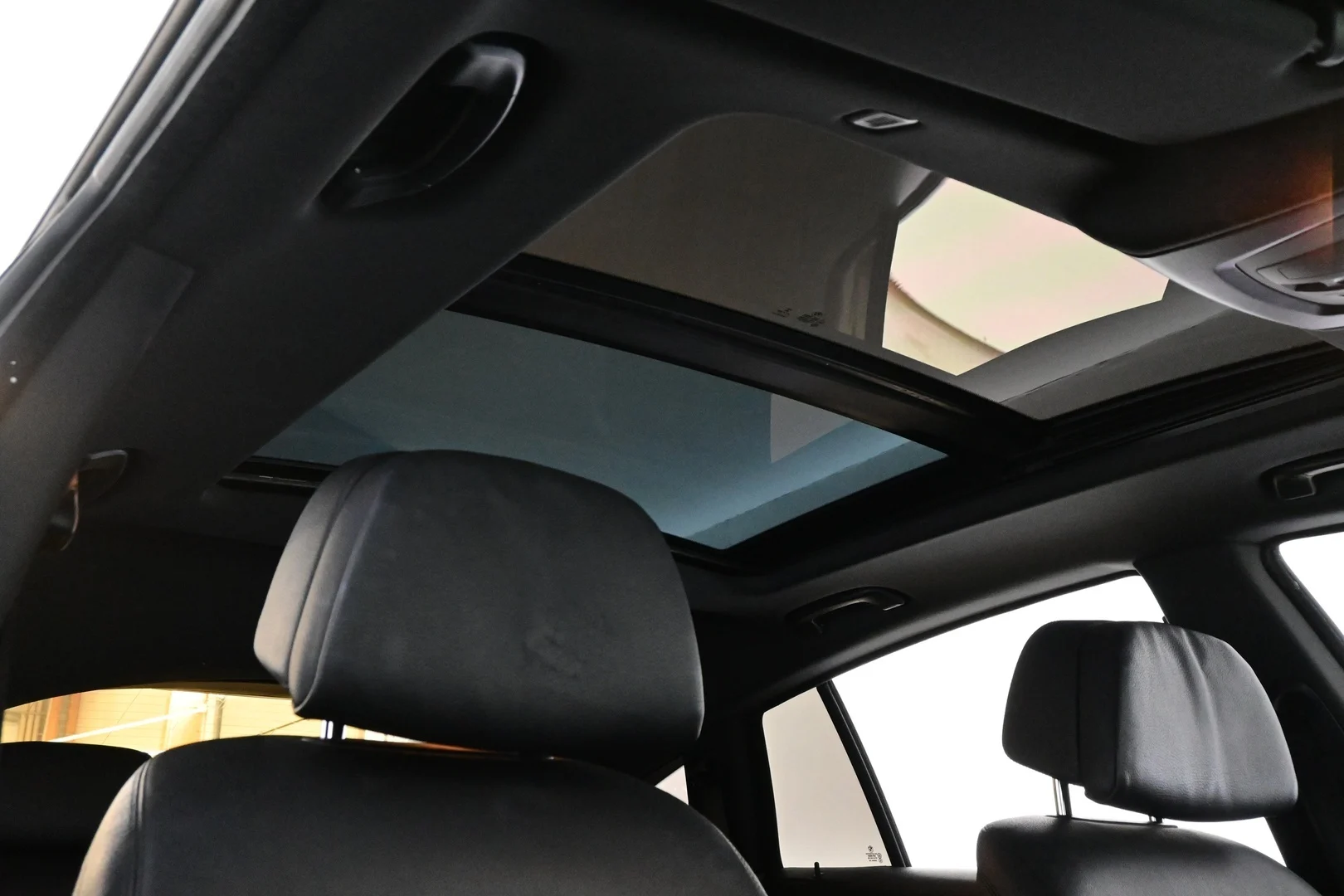 Car Image - 6tHZwbLvGaCZQpGz9uo9dD