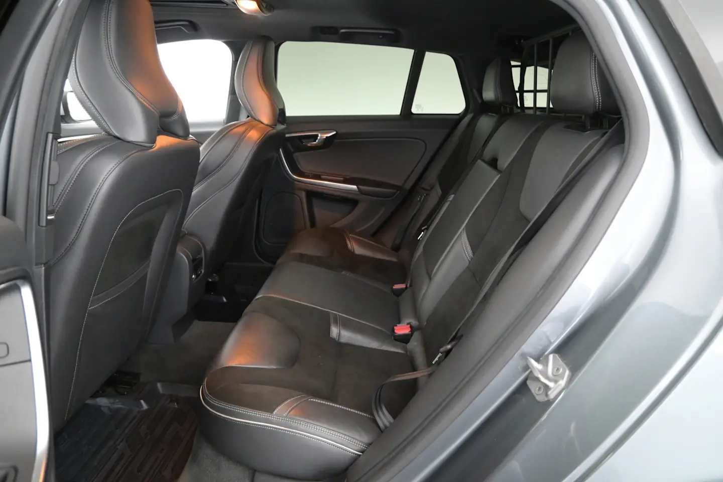 Car Image - 3n5K5kkTp9uM9Tl0EfrkWE