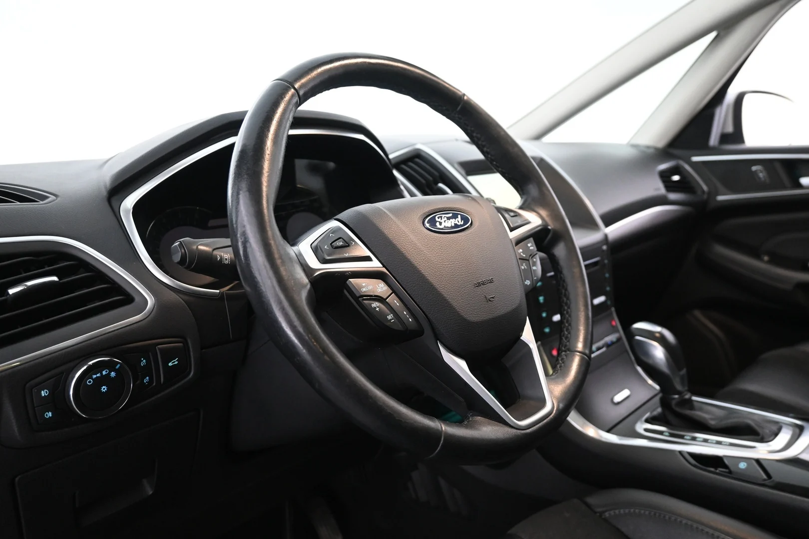 Car Image - 4y5uSy3AFsoIrnXzHDjTho