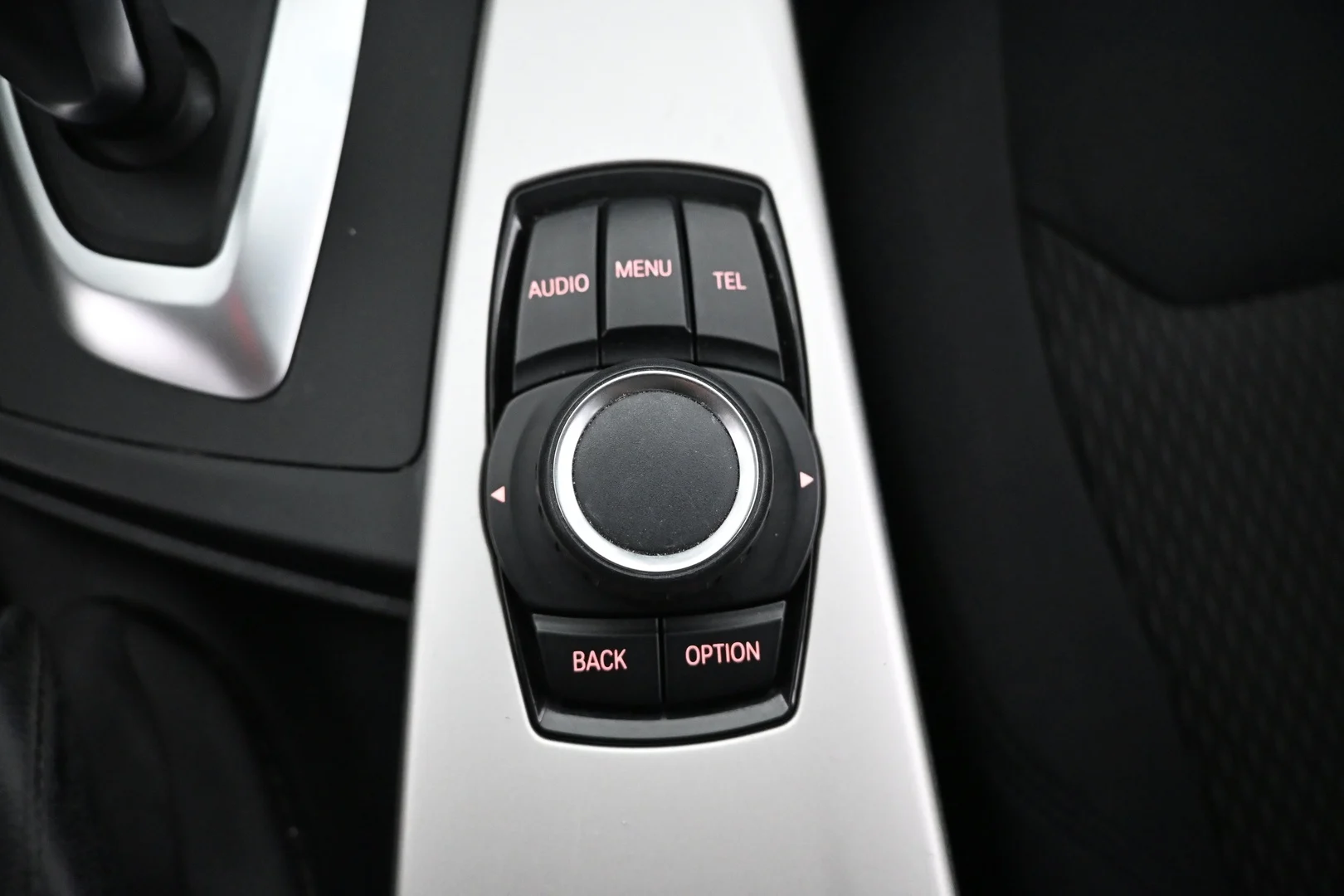 Car Image - dL6kL8kPbdXfSG6r5TzPE