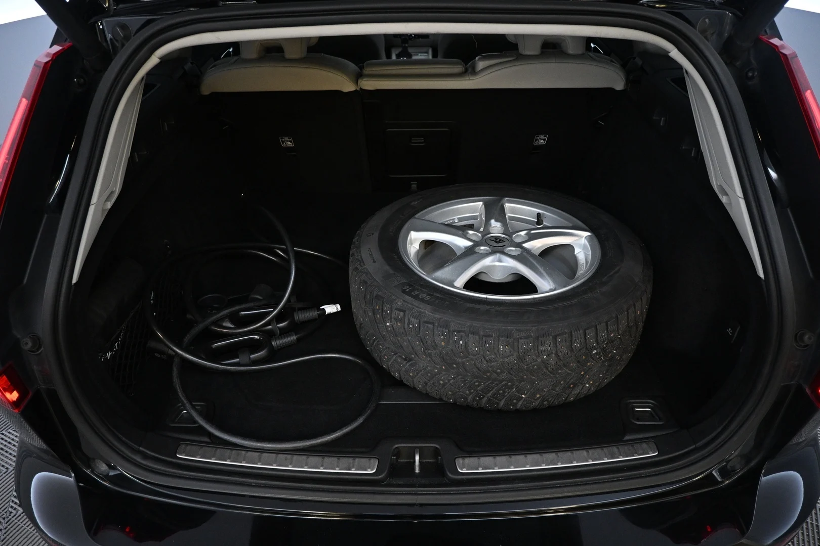 Car Image - 3BL3JSk6sVsJYIrglJrlfY